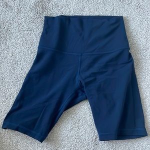 EUC Lululemon high waisted navy bike shorts